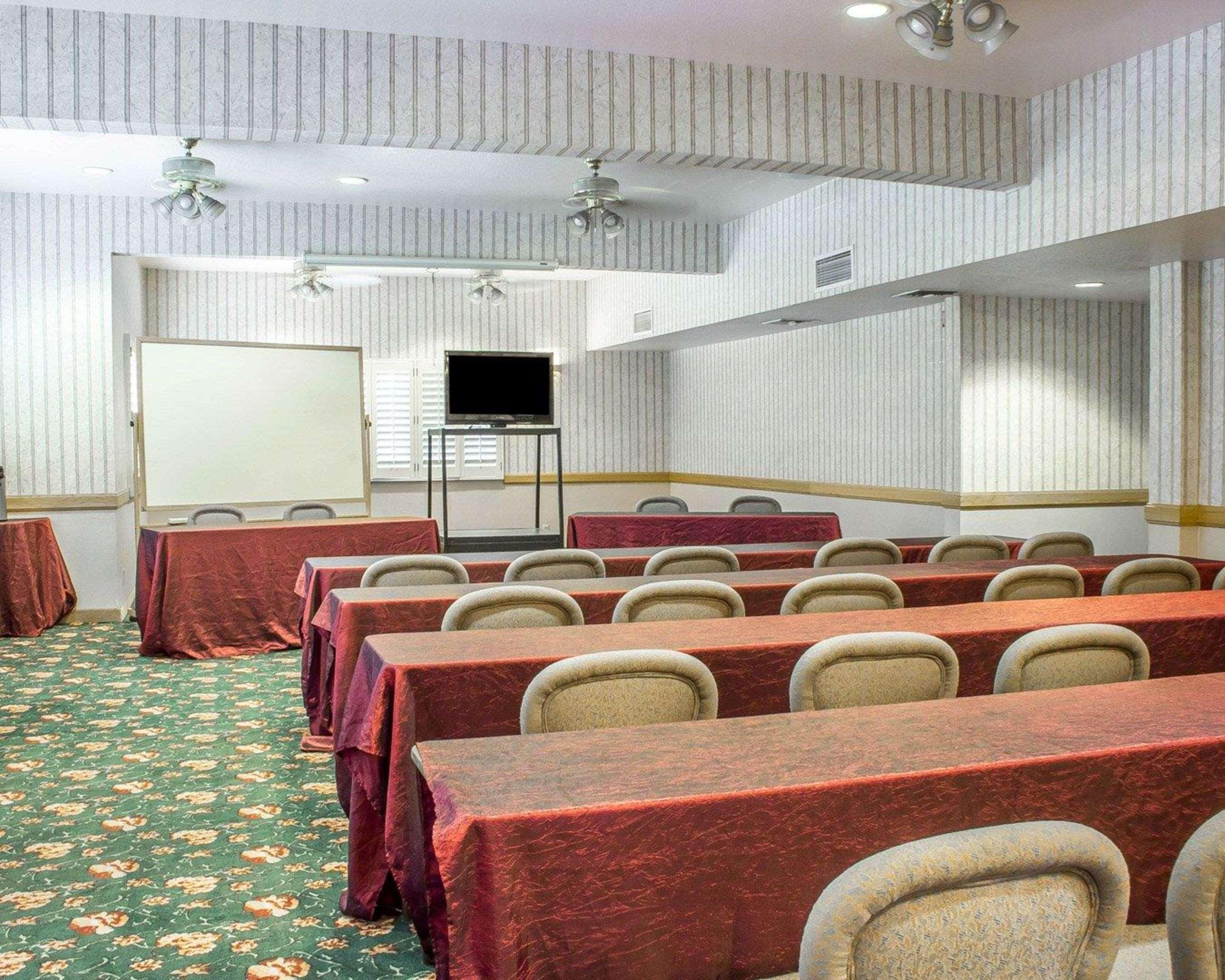 Baymont By Wyndham Hotel 2*