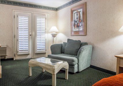 Baymont By Wyndham Hotel